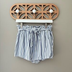 Hollister Ultra High Rise Shorts Blue/White Sz Small